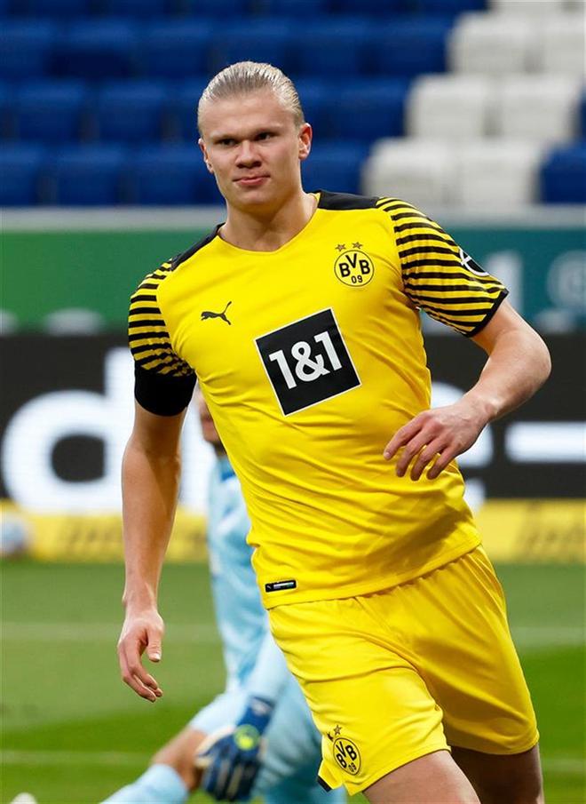 她是海港小球迷，女高中生与海港的故事