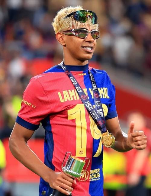 意天空：在经历车祸事件后，国米二门何塞普周四将在意杯首发