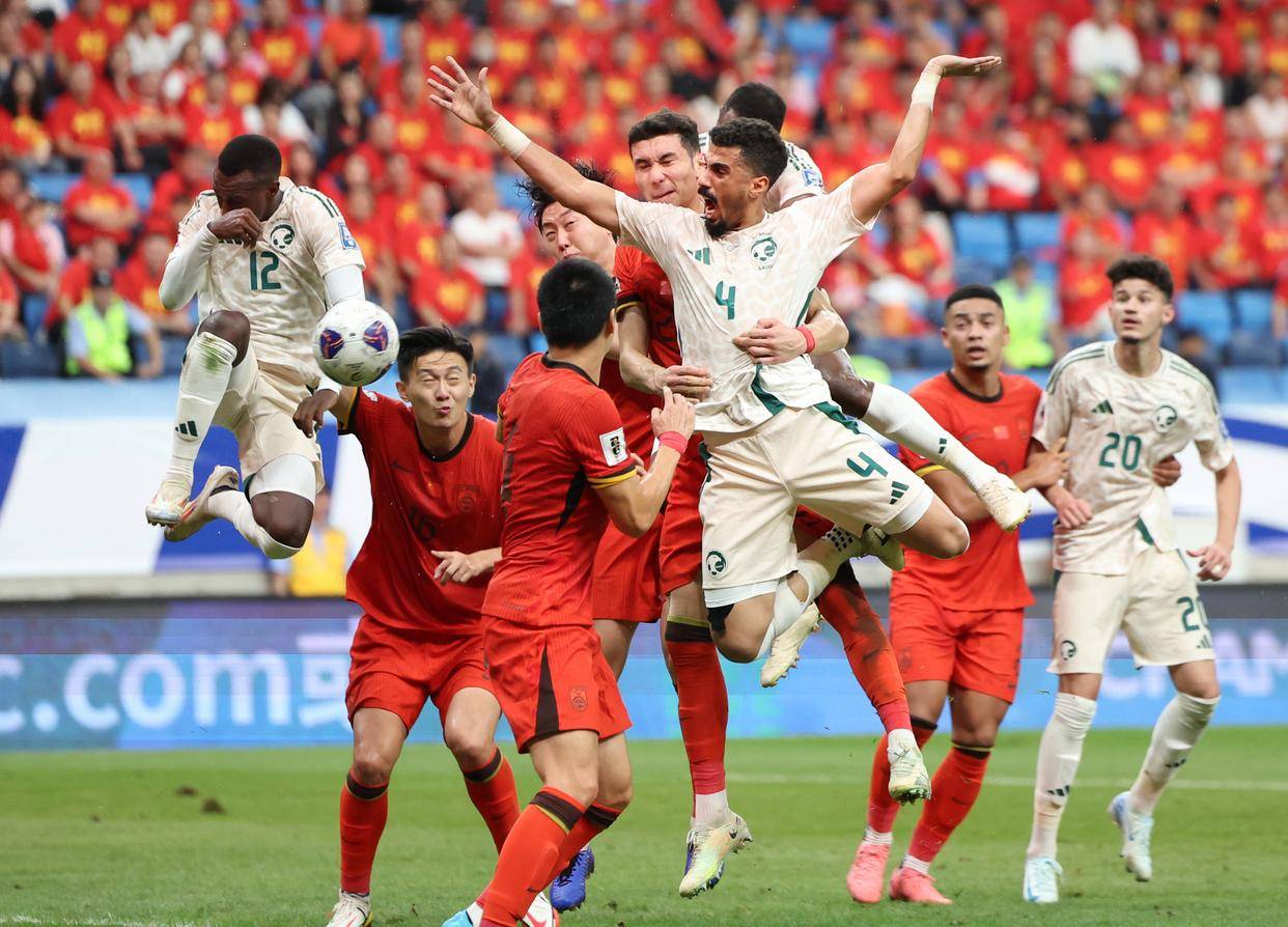 这个赛季还能挽回么？科林斯：当然，只要我们团结一心