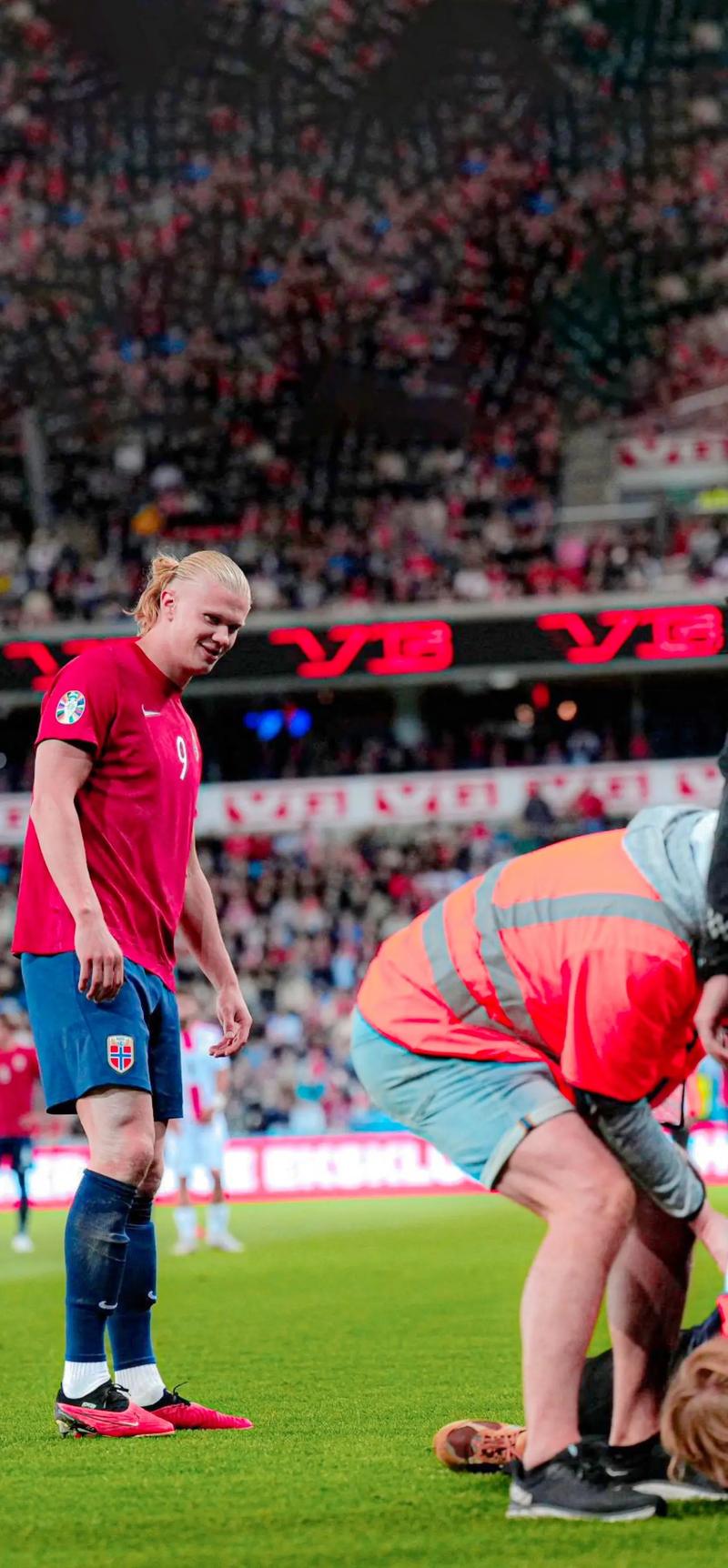 曼联拉什福德破门助球队获胜