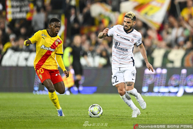 狼队主帅：三个丢球如孩童游戏般白送曼联